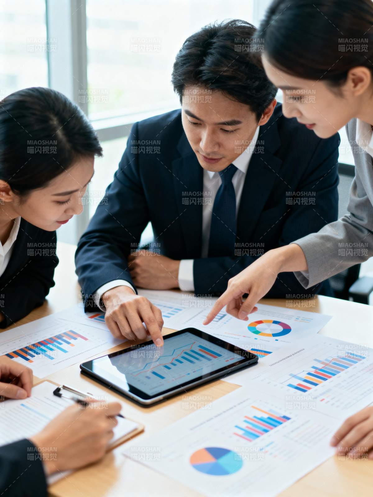 团队分析数据图表图片