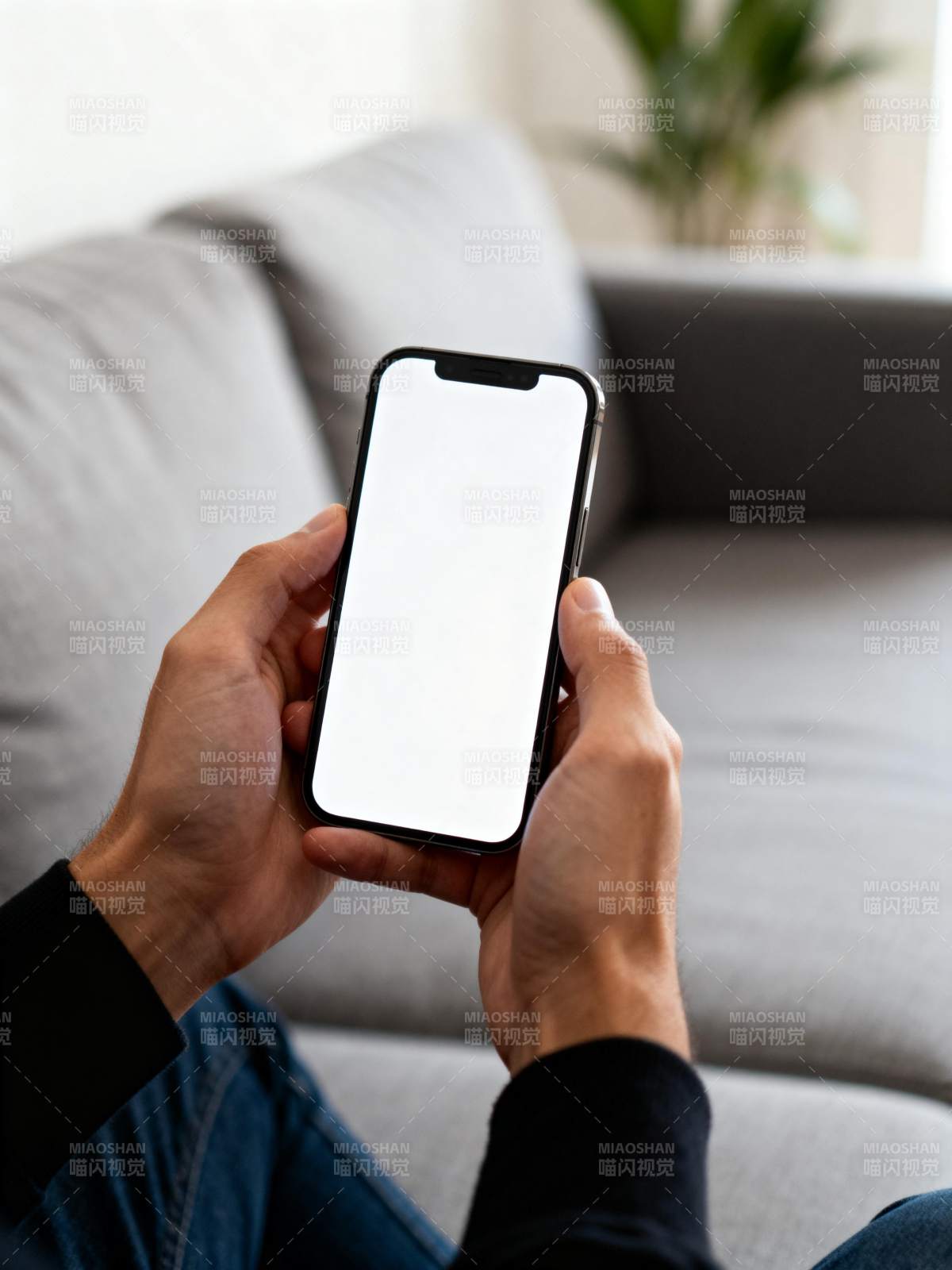 手持手机 屏幕空白图片