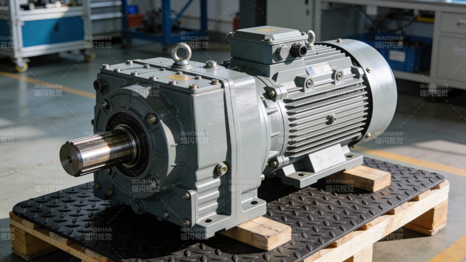 工业电机设备展示图片