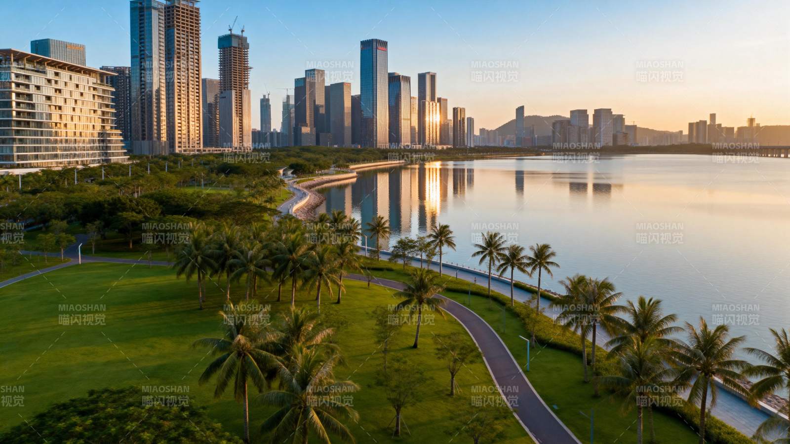 城市湖畔风光图片