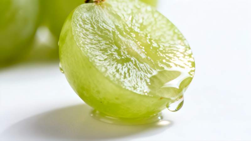 晶莹葡萄半颗图片