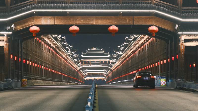 灯火长廊夜行图图片