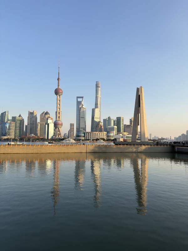 上海天际线倒影图片