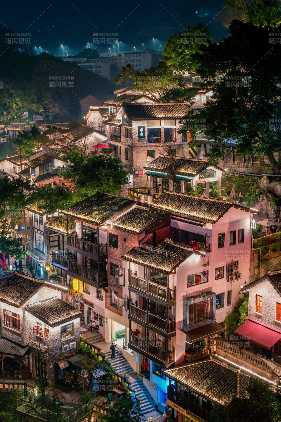 夜色中的下浩里图片