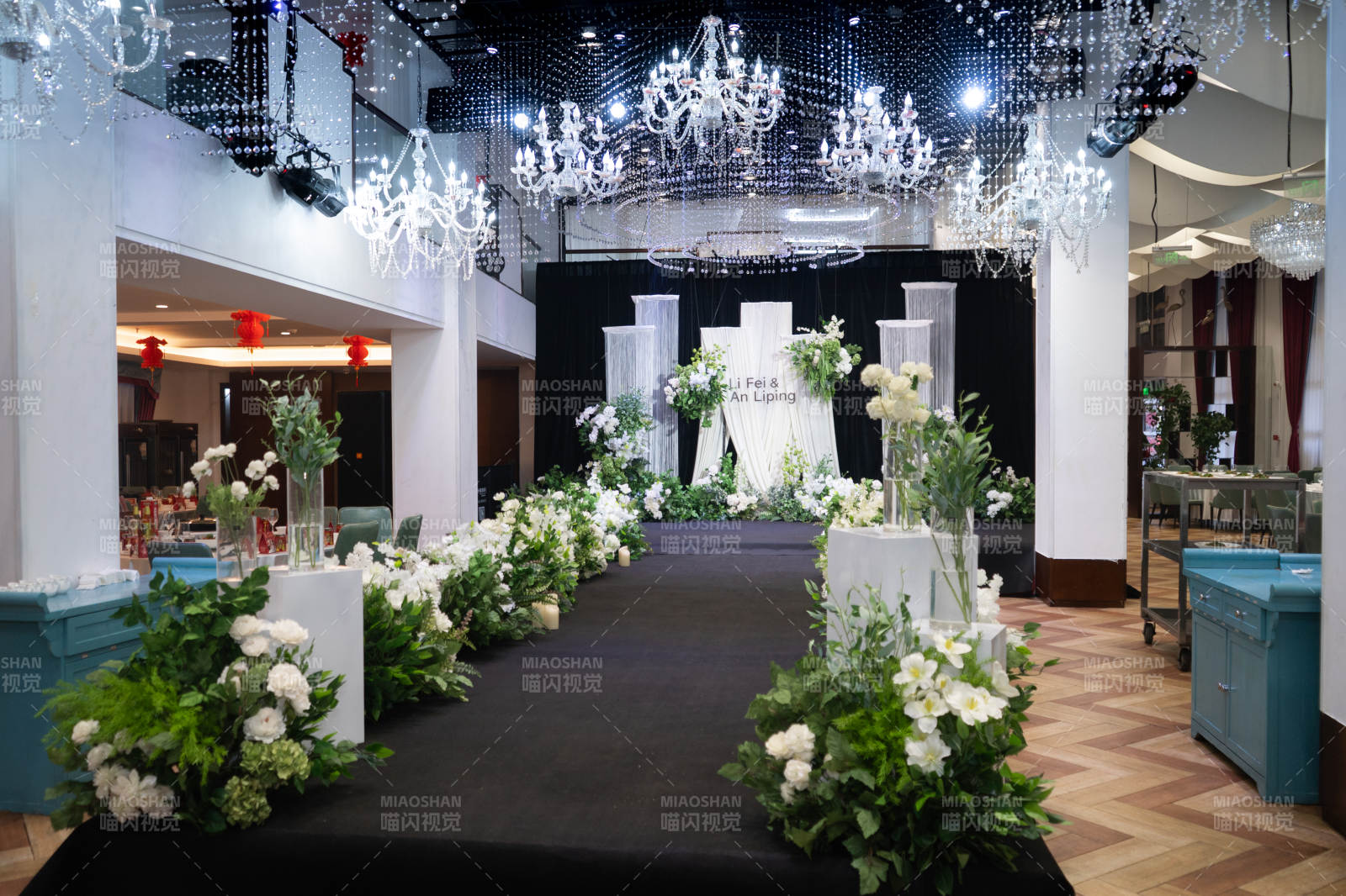 梦幻婚礼现场布置图片