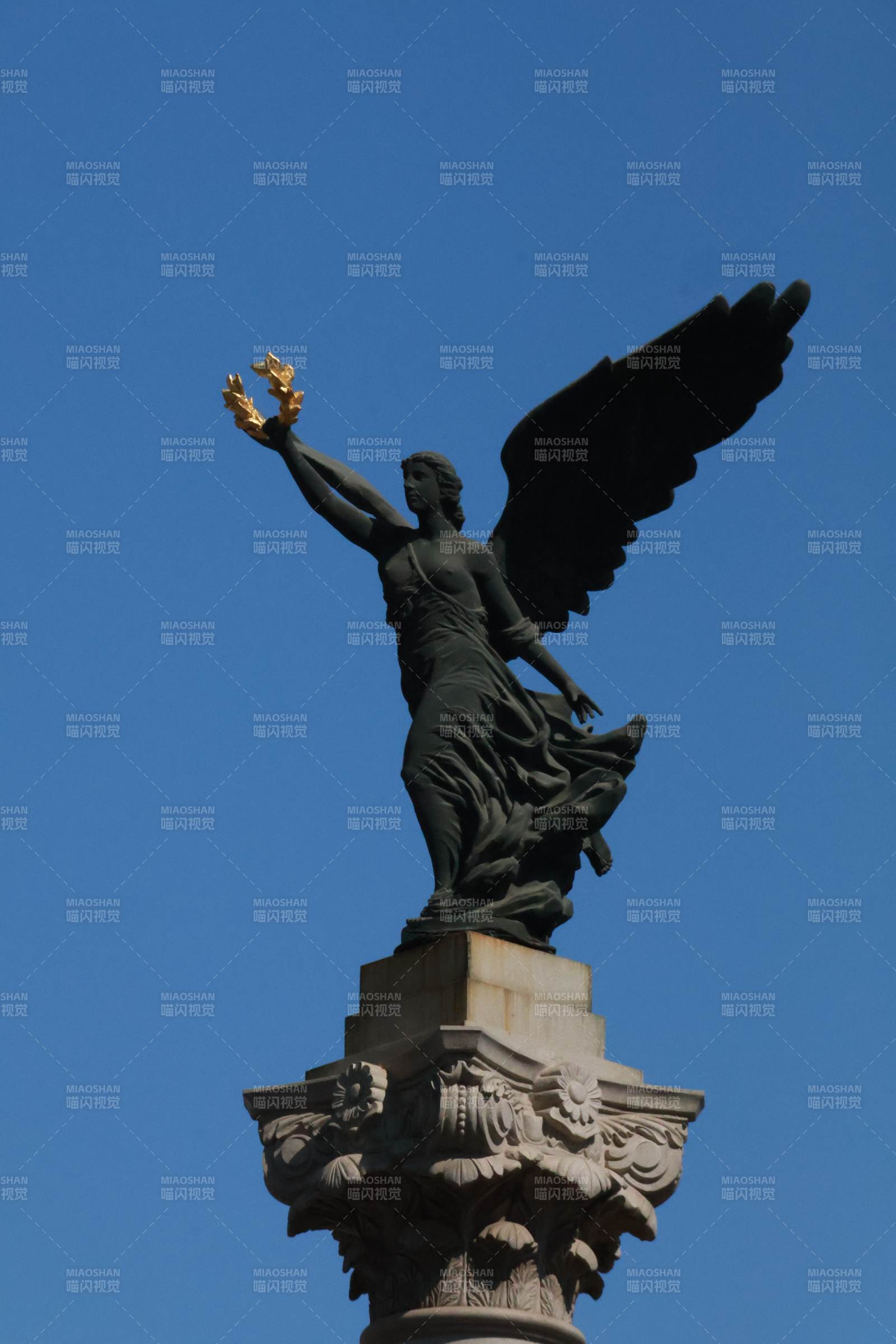 女神雕像图片
