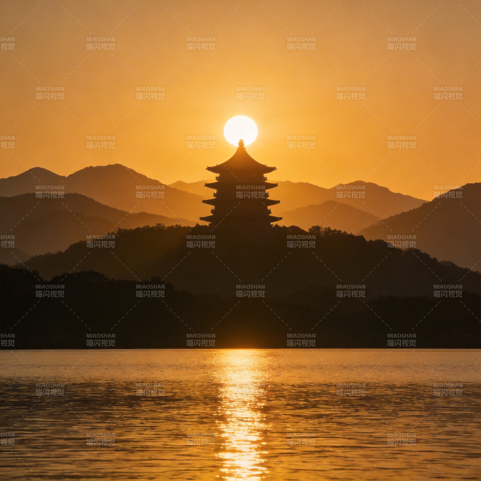 夕阳塔影湖光图片