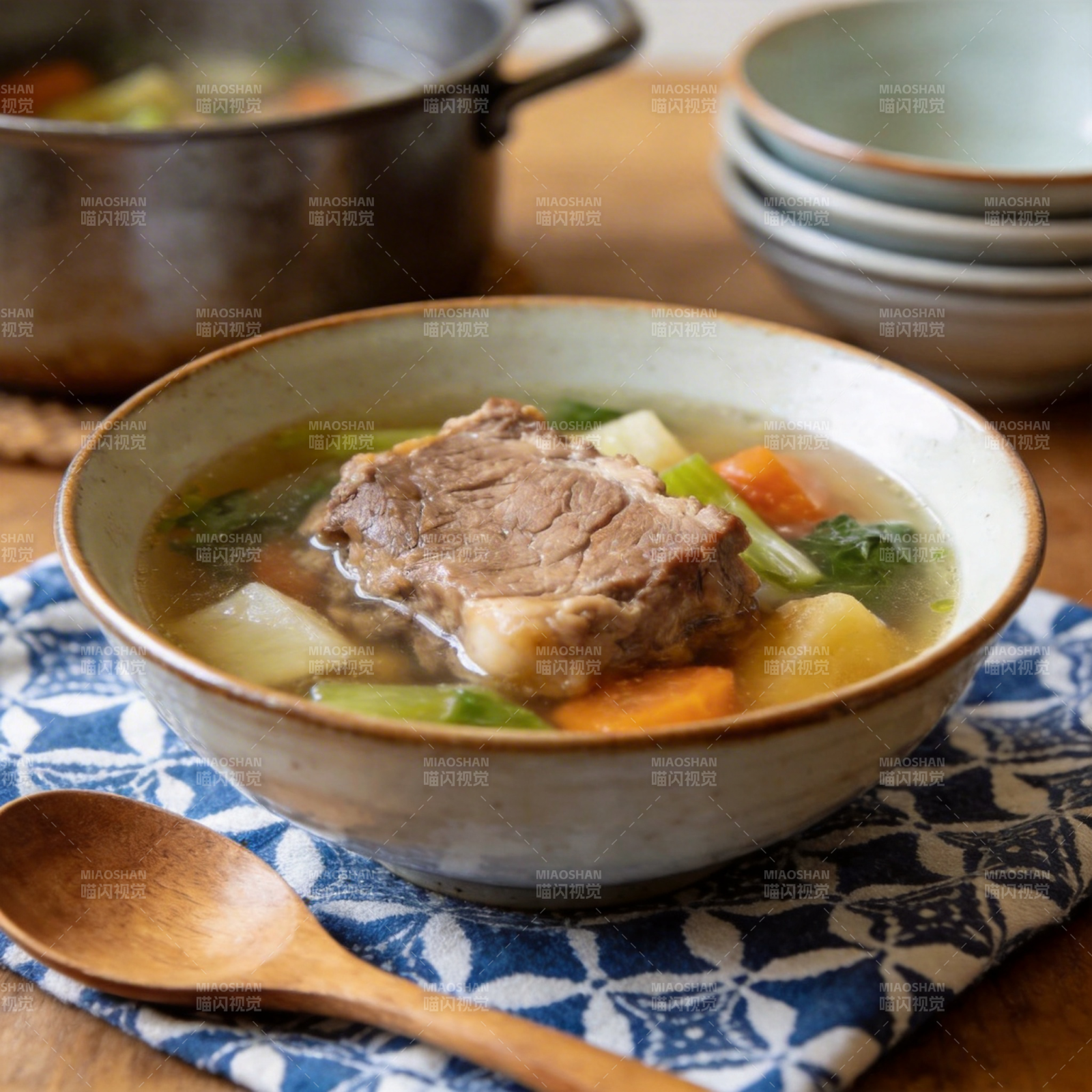 暖心牛肉汤图片