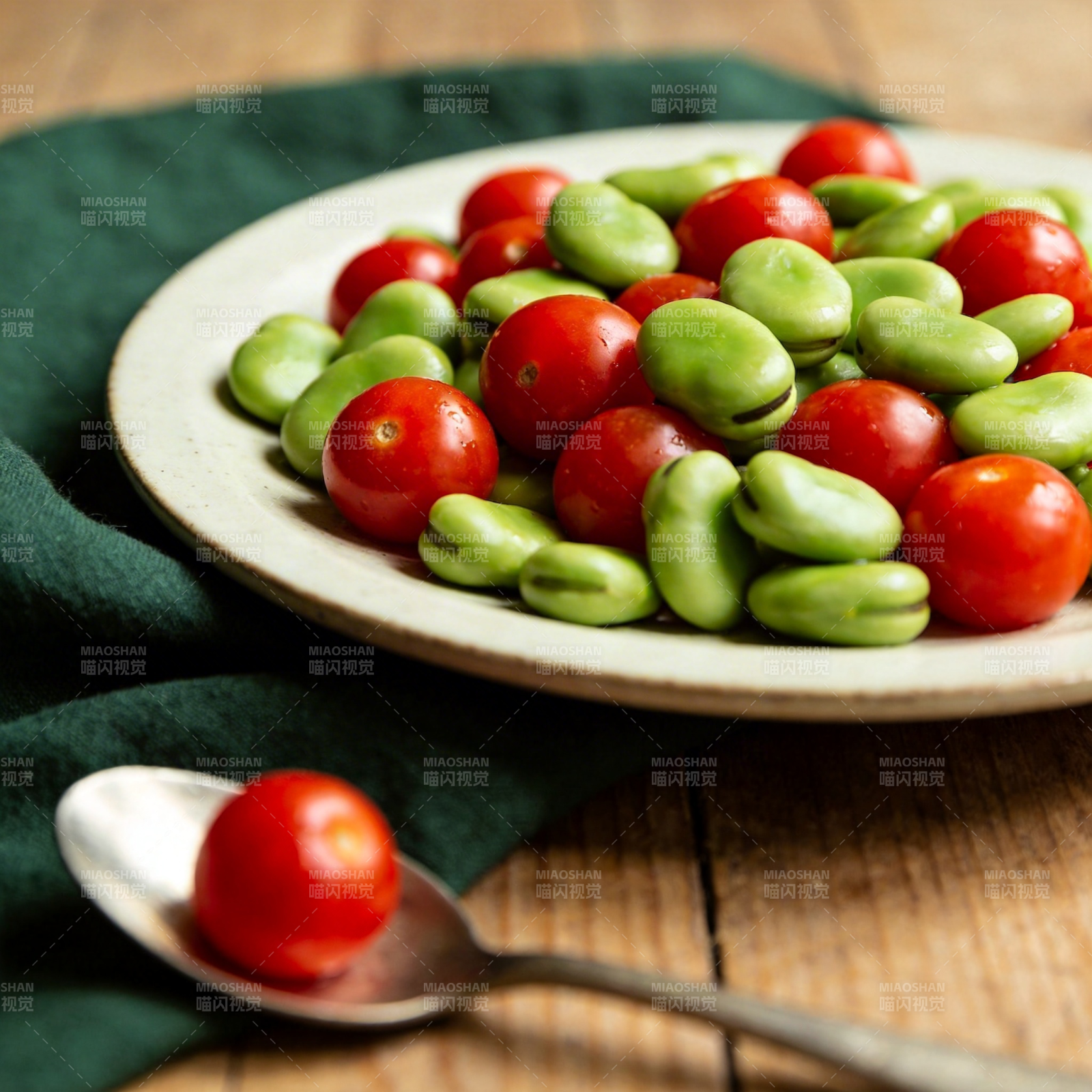 樱桃番茄与青豆图片