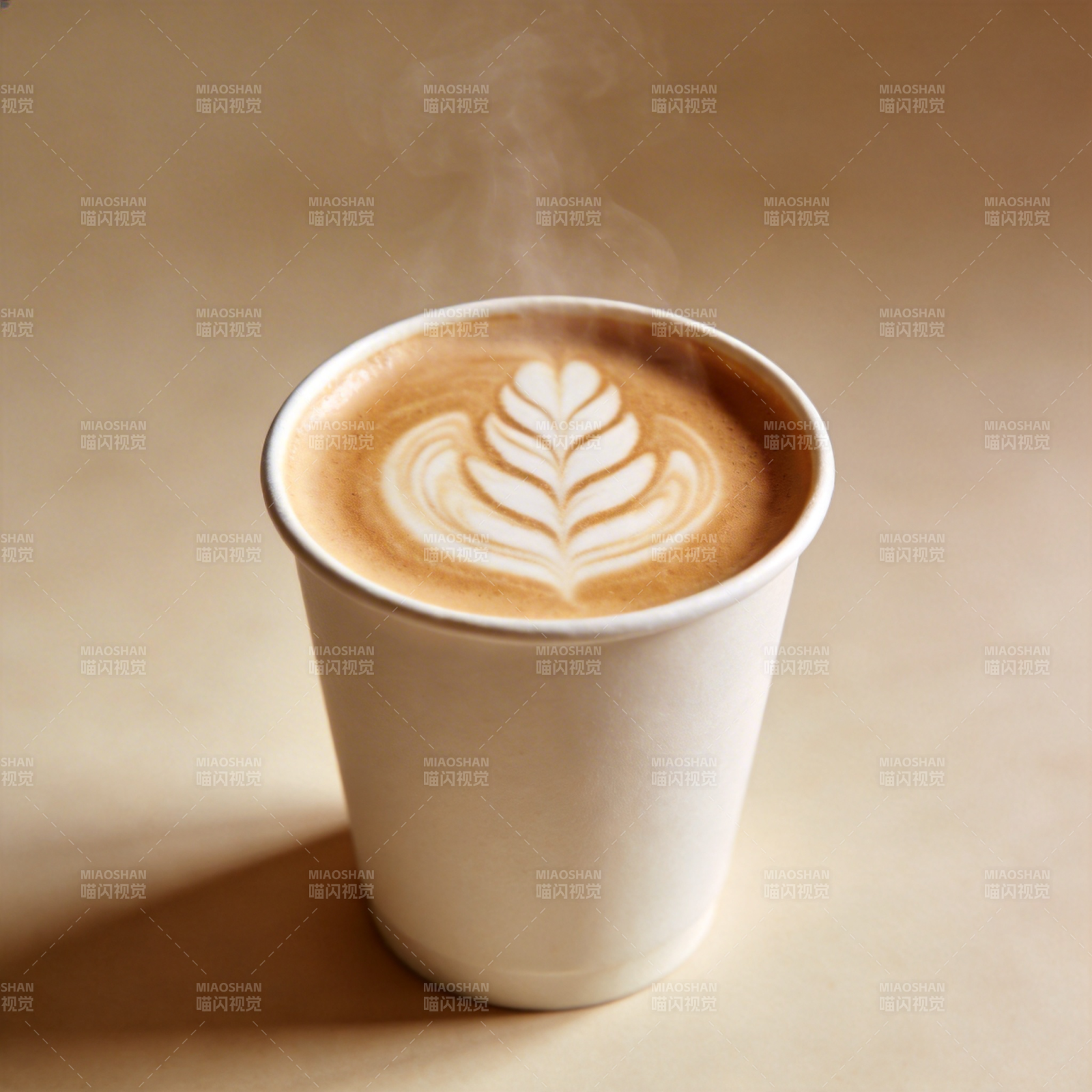 拉花咖啡 香气四溢图片