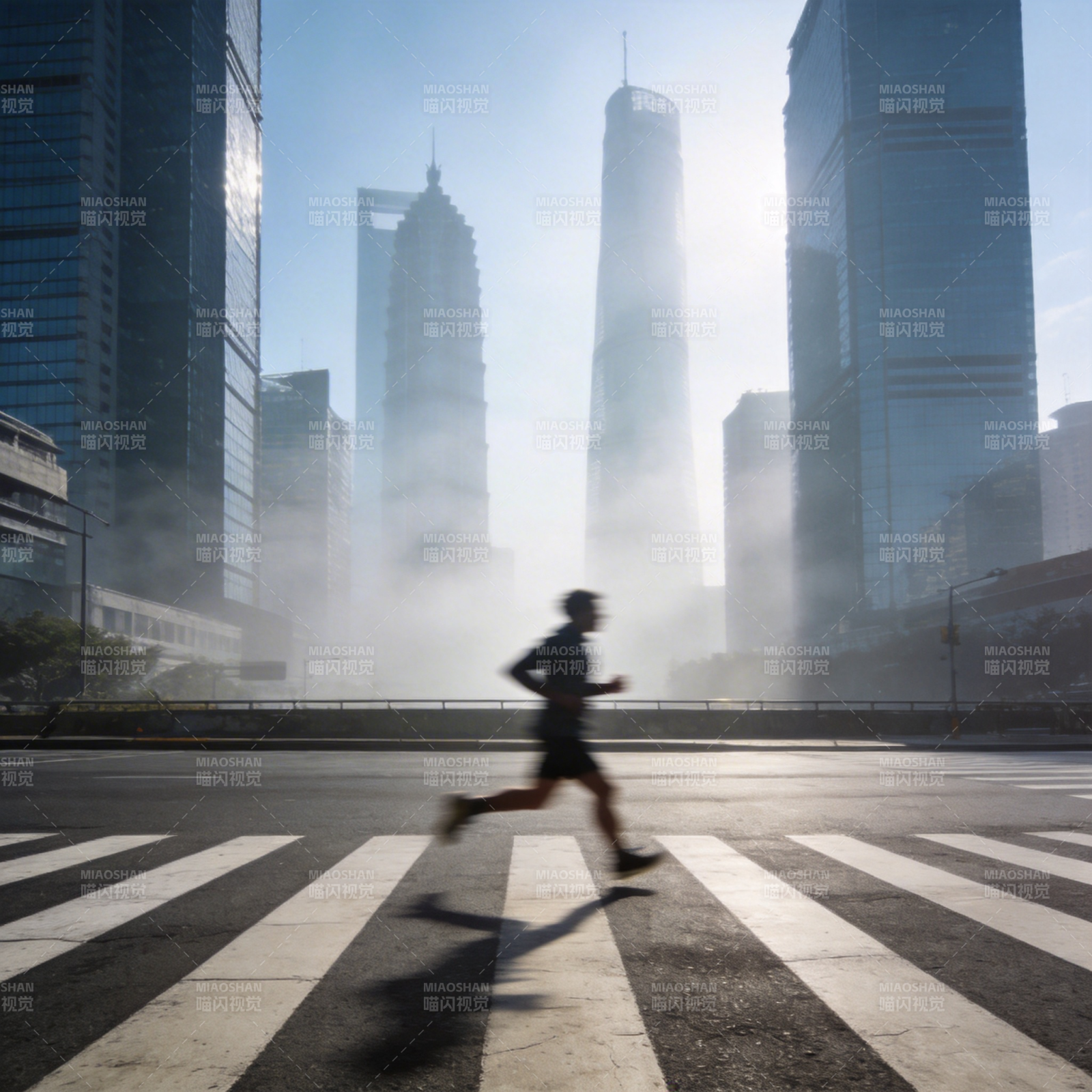 晨跑都市行图片