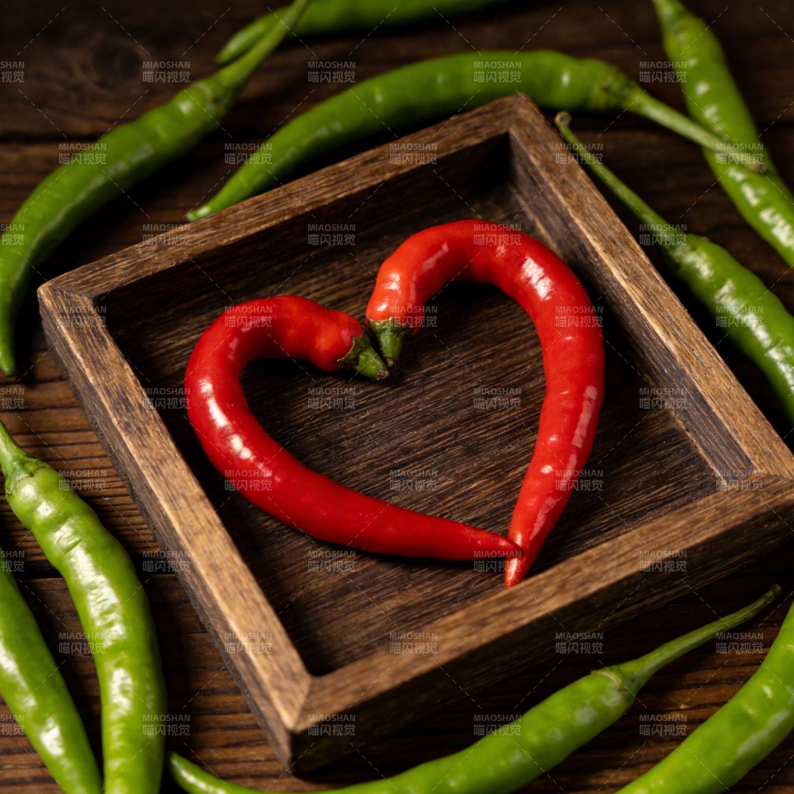 辣椒心形爱图片