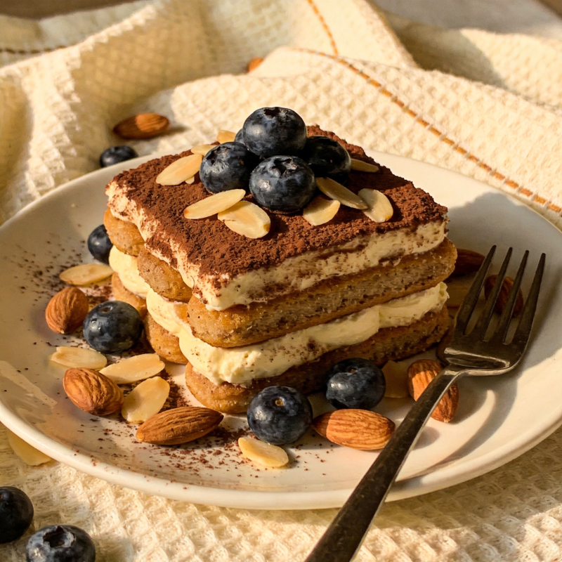 蓝莓杏仁提拉米苏图片