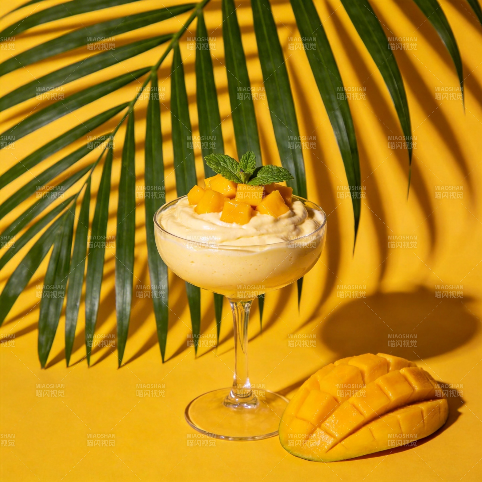 芒果慕斯杯图片