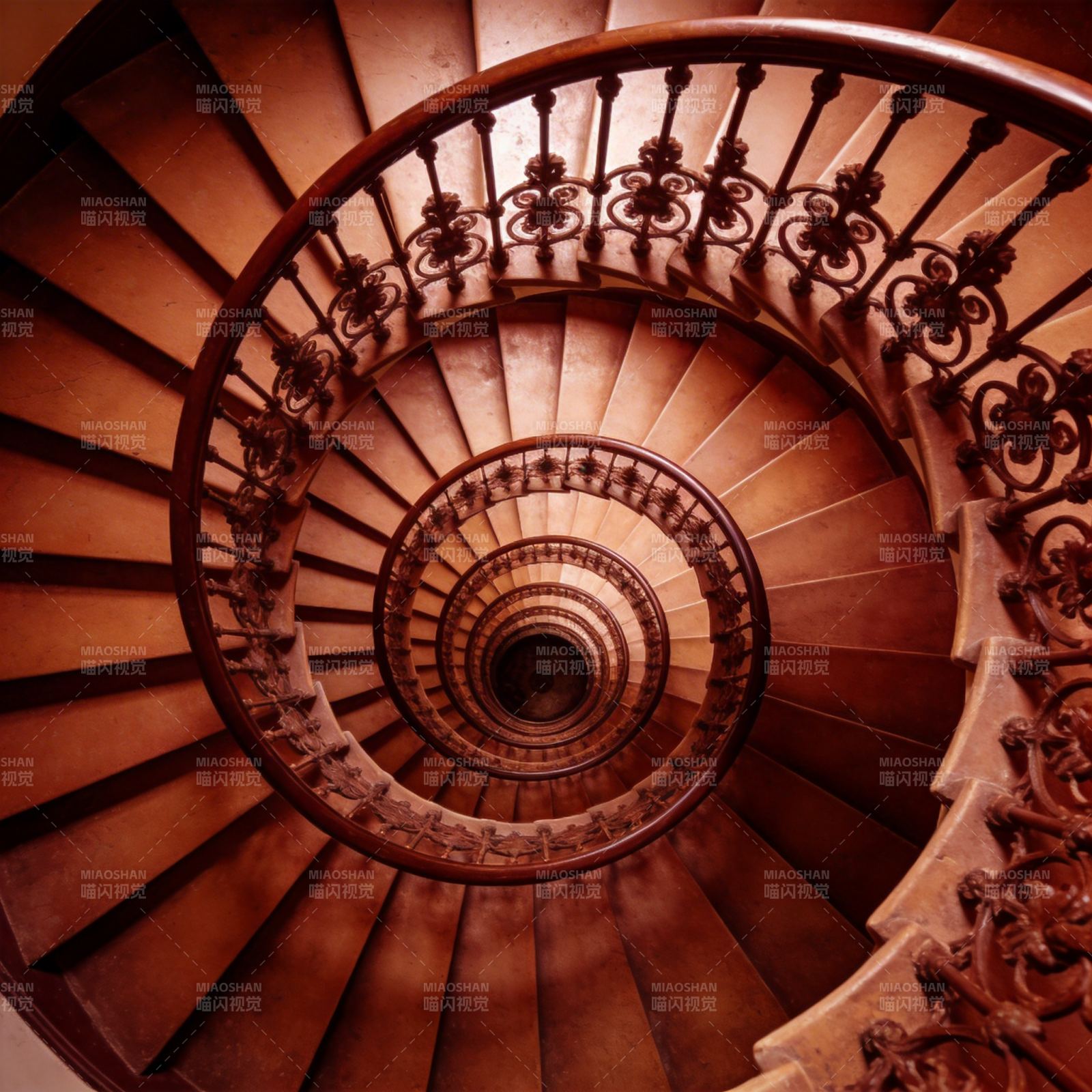 螺旋楼梯的奥秘图片