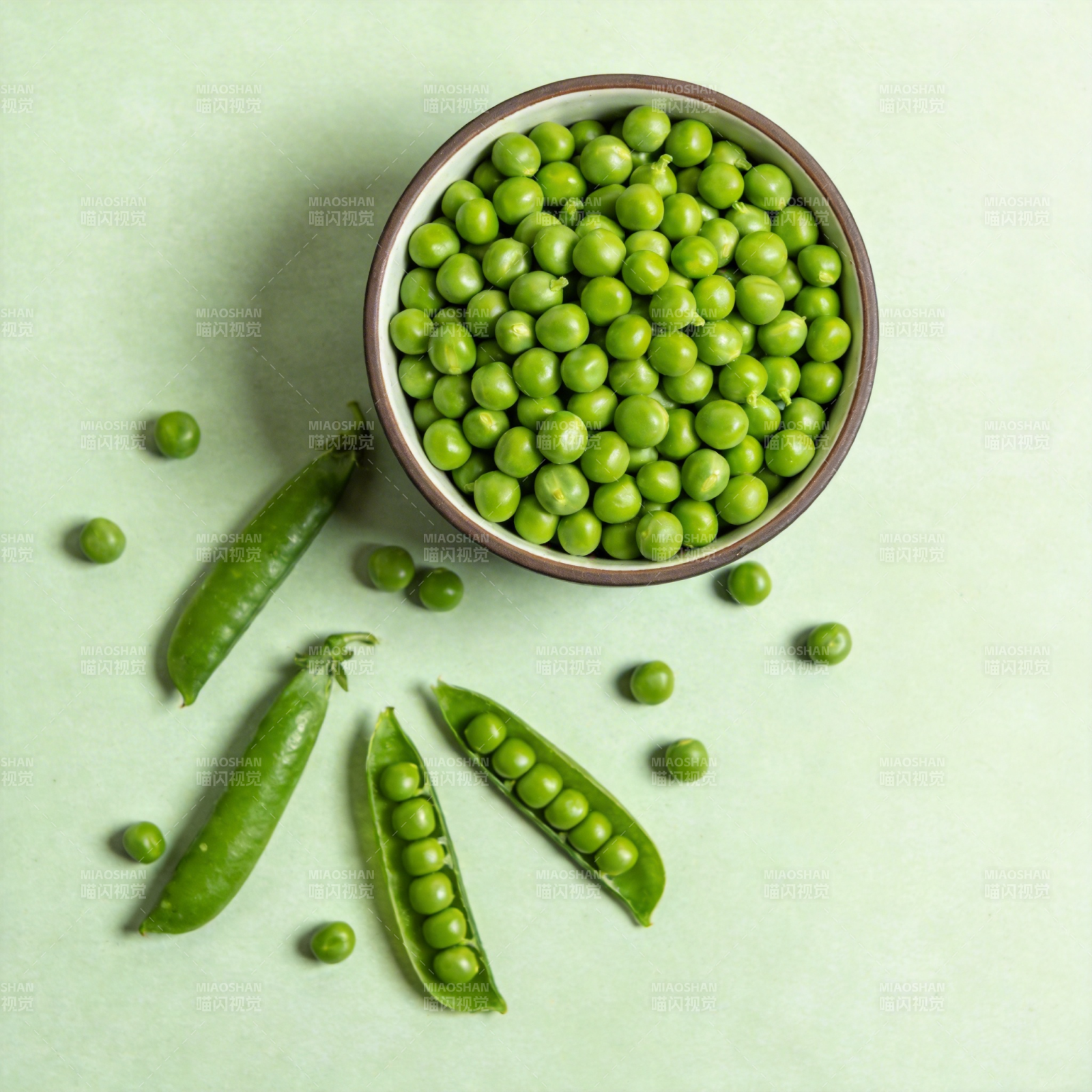 青豆与豌豆荚图片