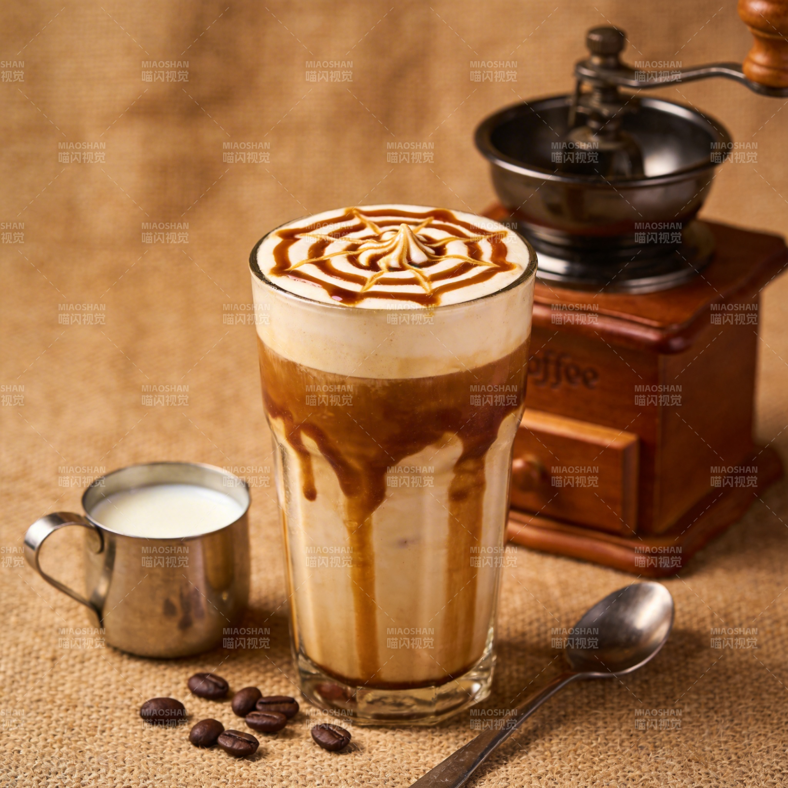 咖啡拉花艺术图片