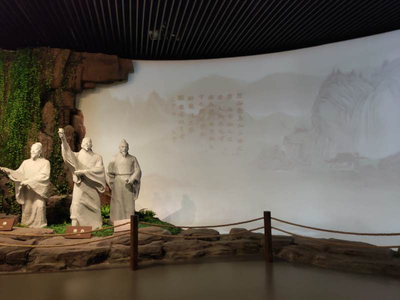 合肥三贤雕像展陈图片