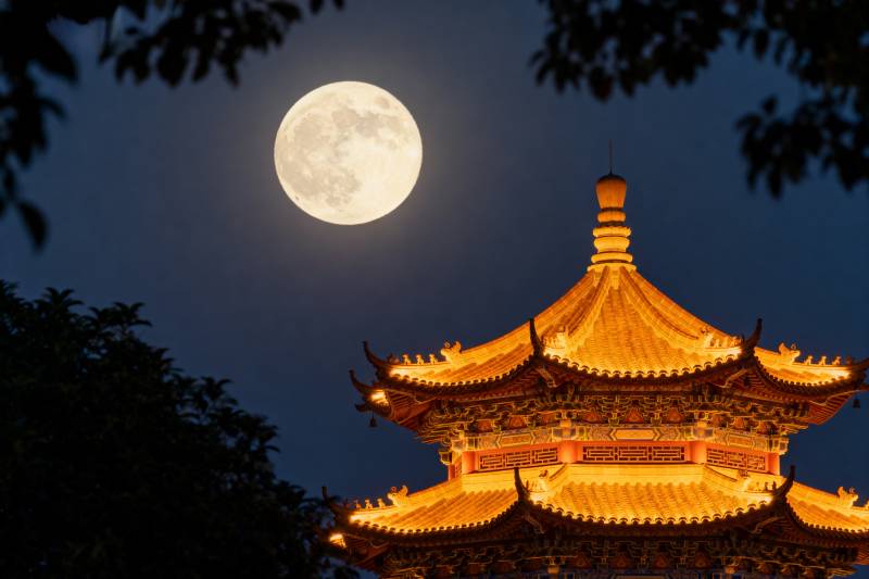 月照古亭夜景图片