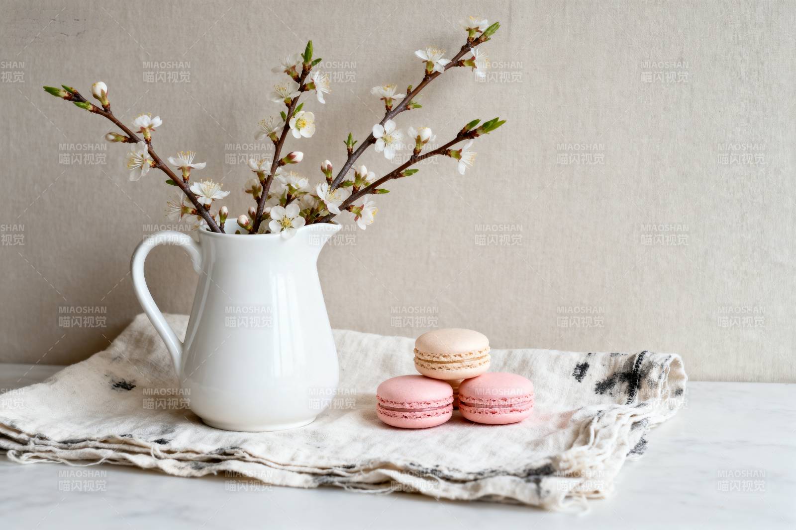 春花与马卡龙图片