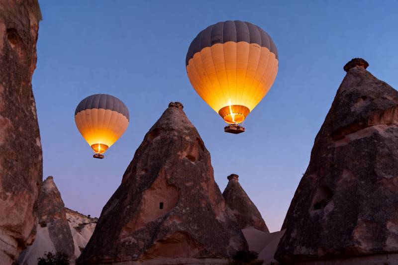 热气球飞越奇岩图片