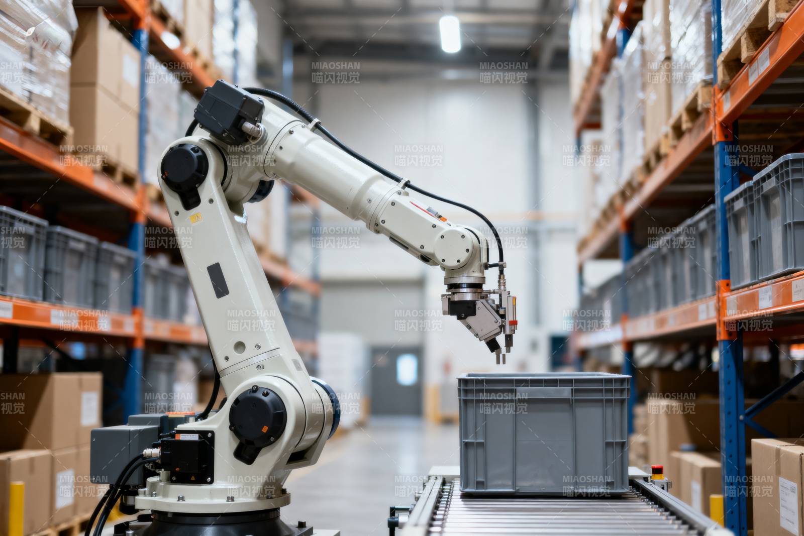 智能仓储机器人图片