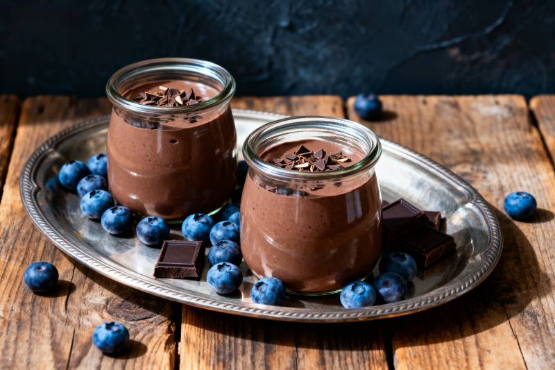 巧克力慕斯配蓝莓图片