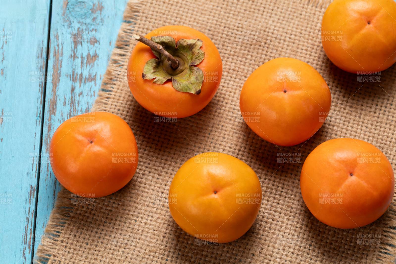 柿子静物图图片