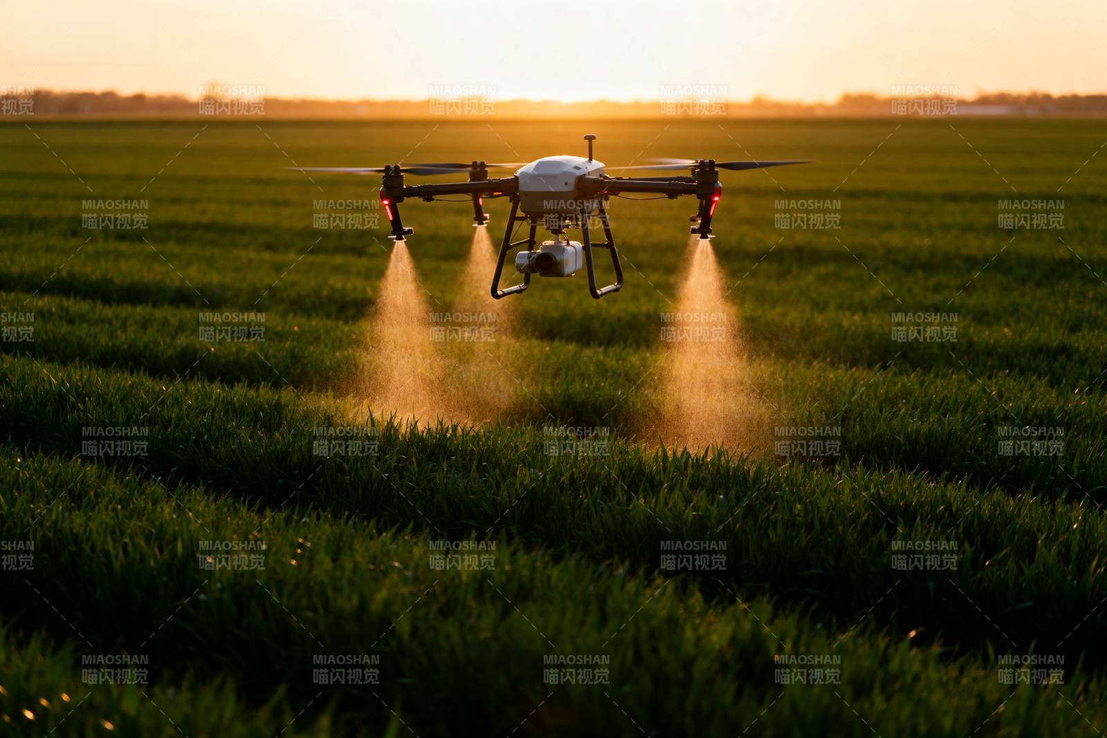 无人机农田喷洒图片