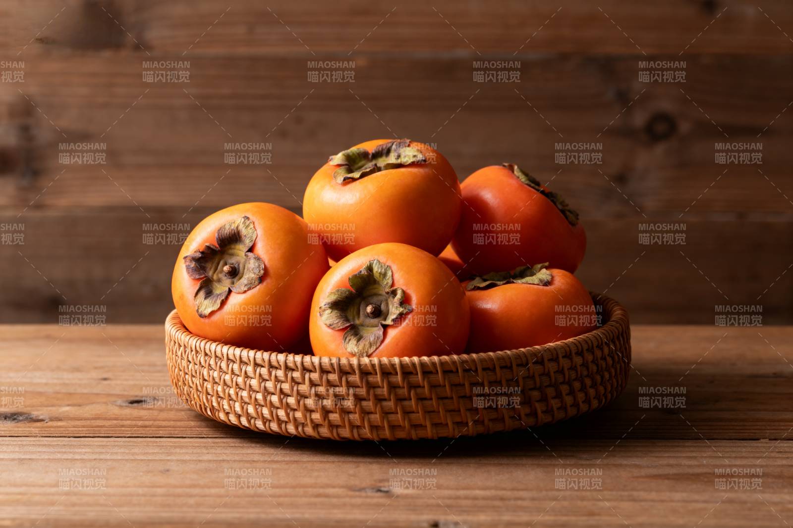 柿子静物图图片