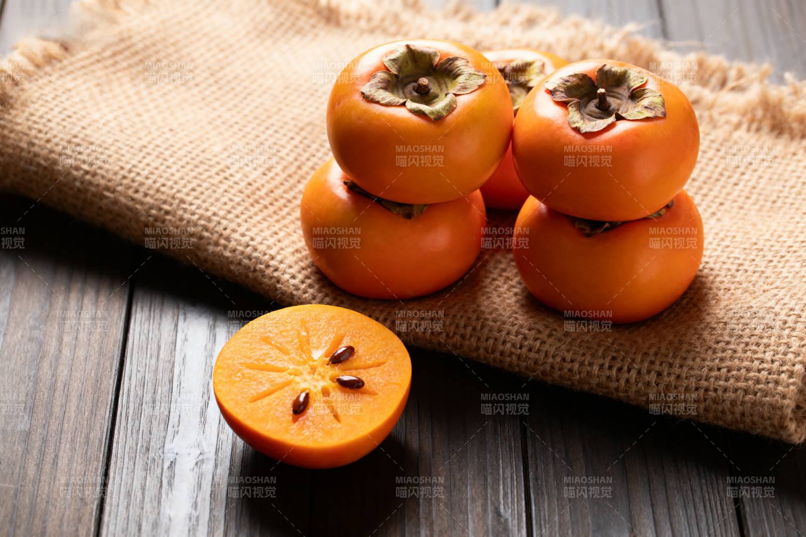 柿子静物图图片