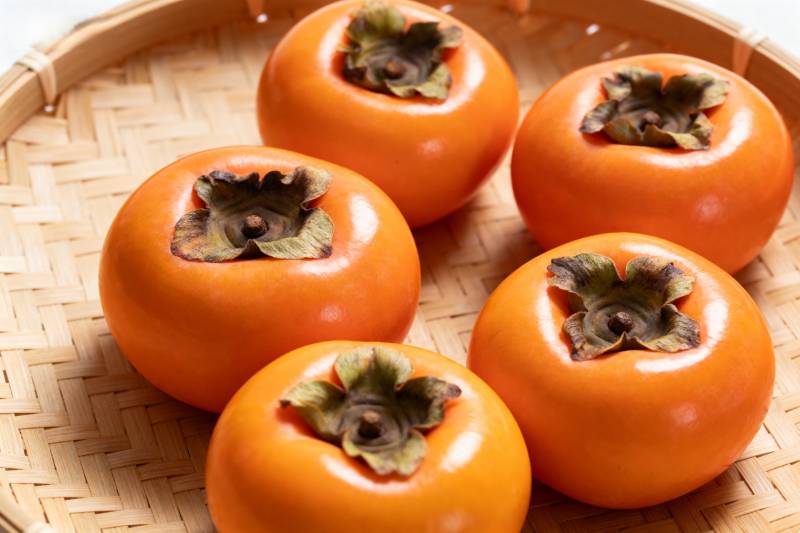 柿子鲜橙诱人图片