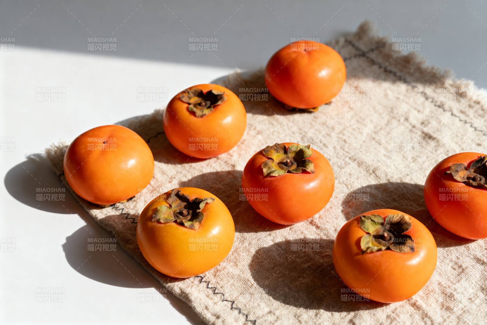 柿子静物图图片