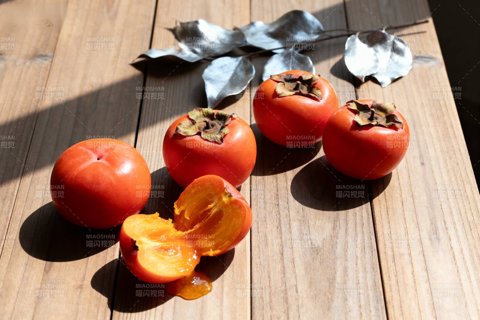 柿子静物图图片