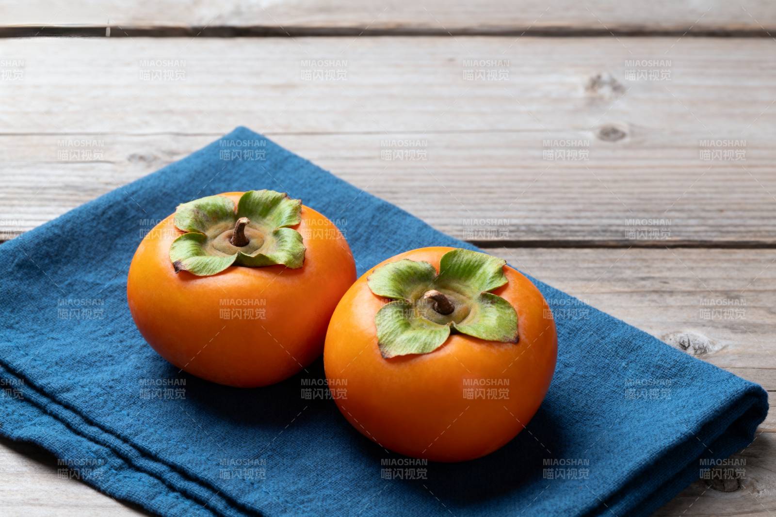 柿子静物图图片