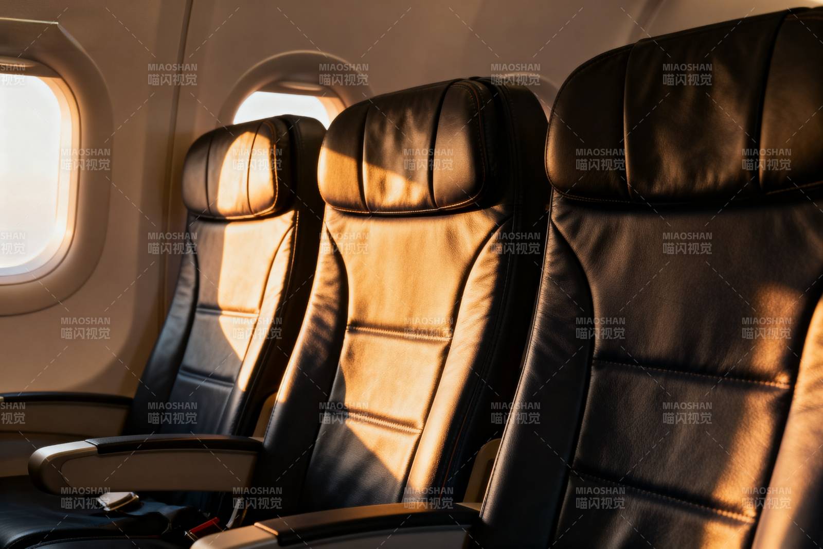 飞机客舱座椅图片