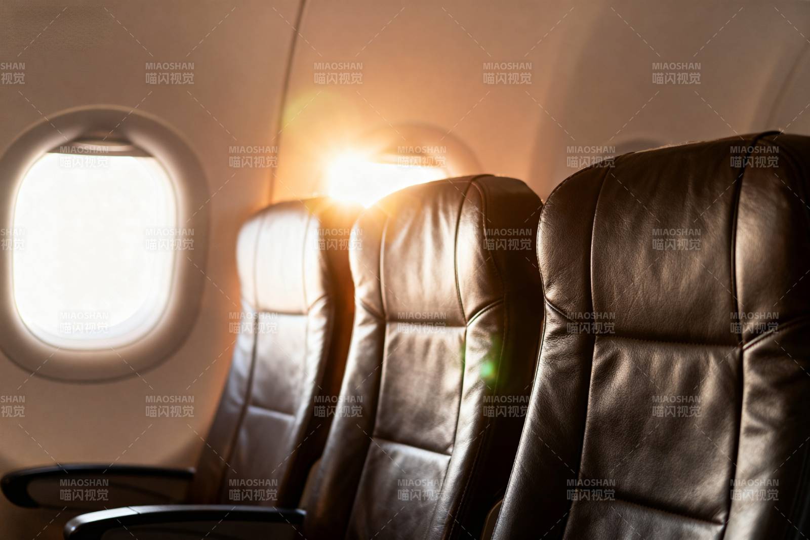 飞机客舱座椅图片