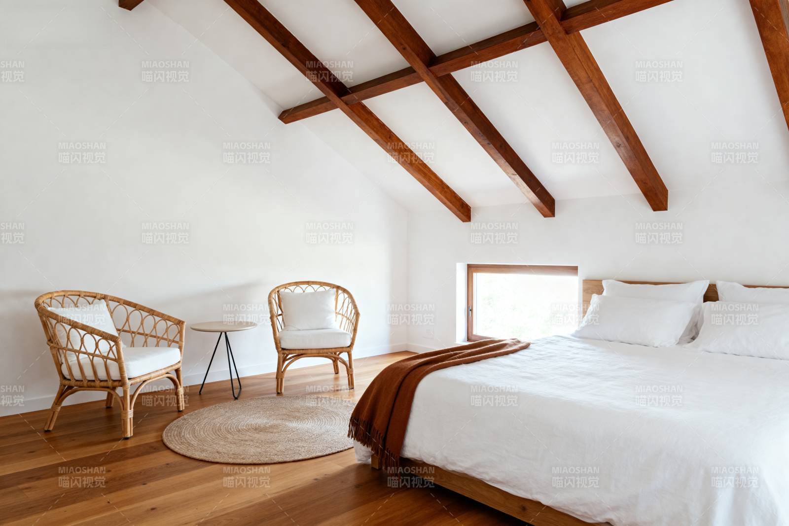 温馨阁楼卧室图片