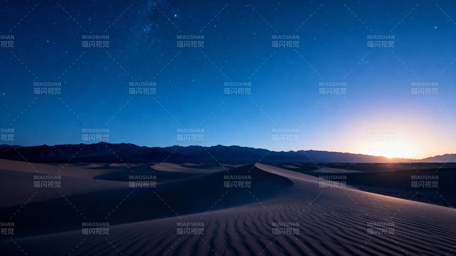 沙漠夜空星辉璀璨图片