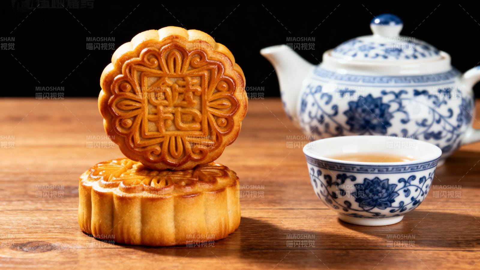 中秋月饼茶香伴图片