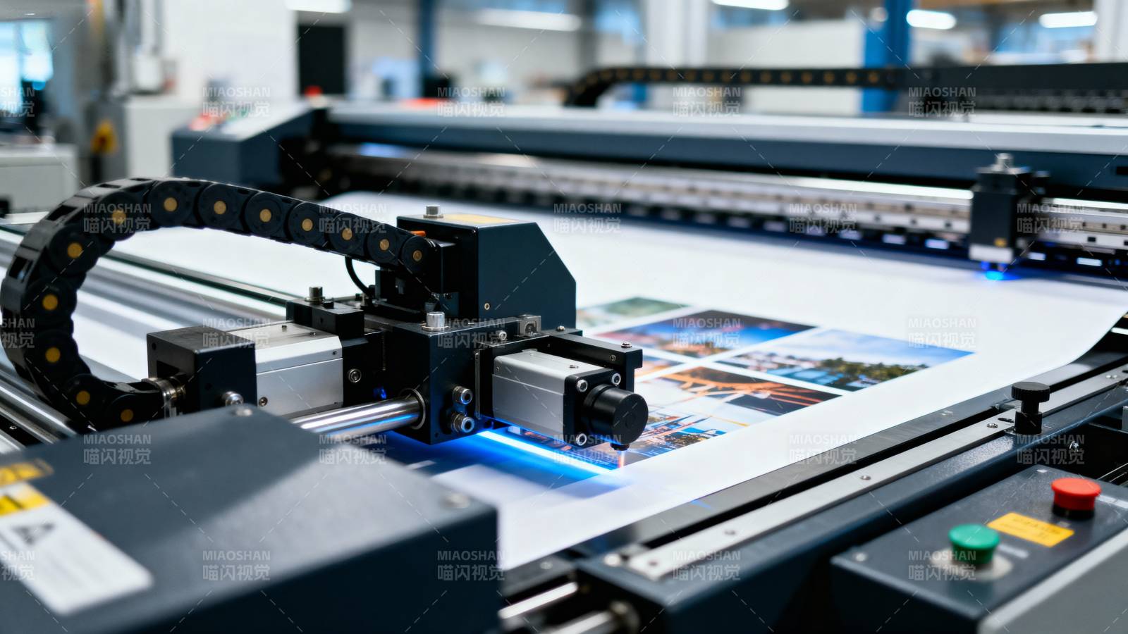 工业打印设备运作中图片