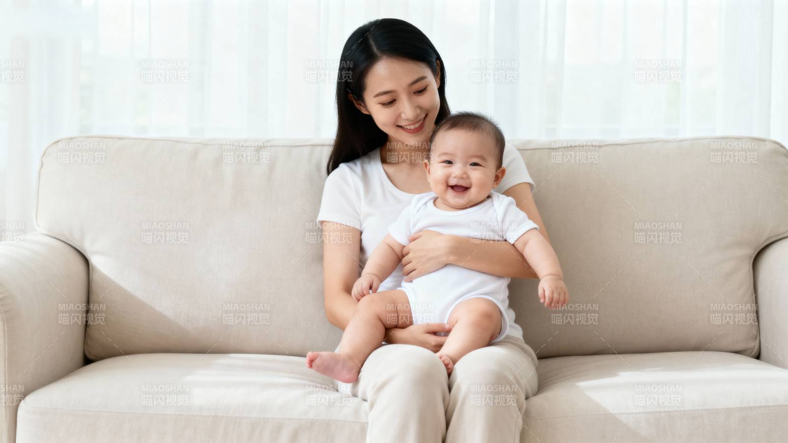 母子温馨时光图片