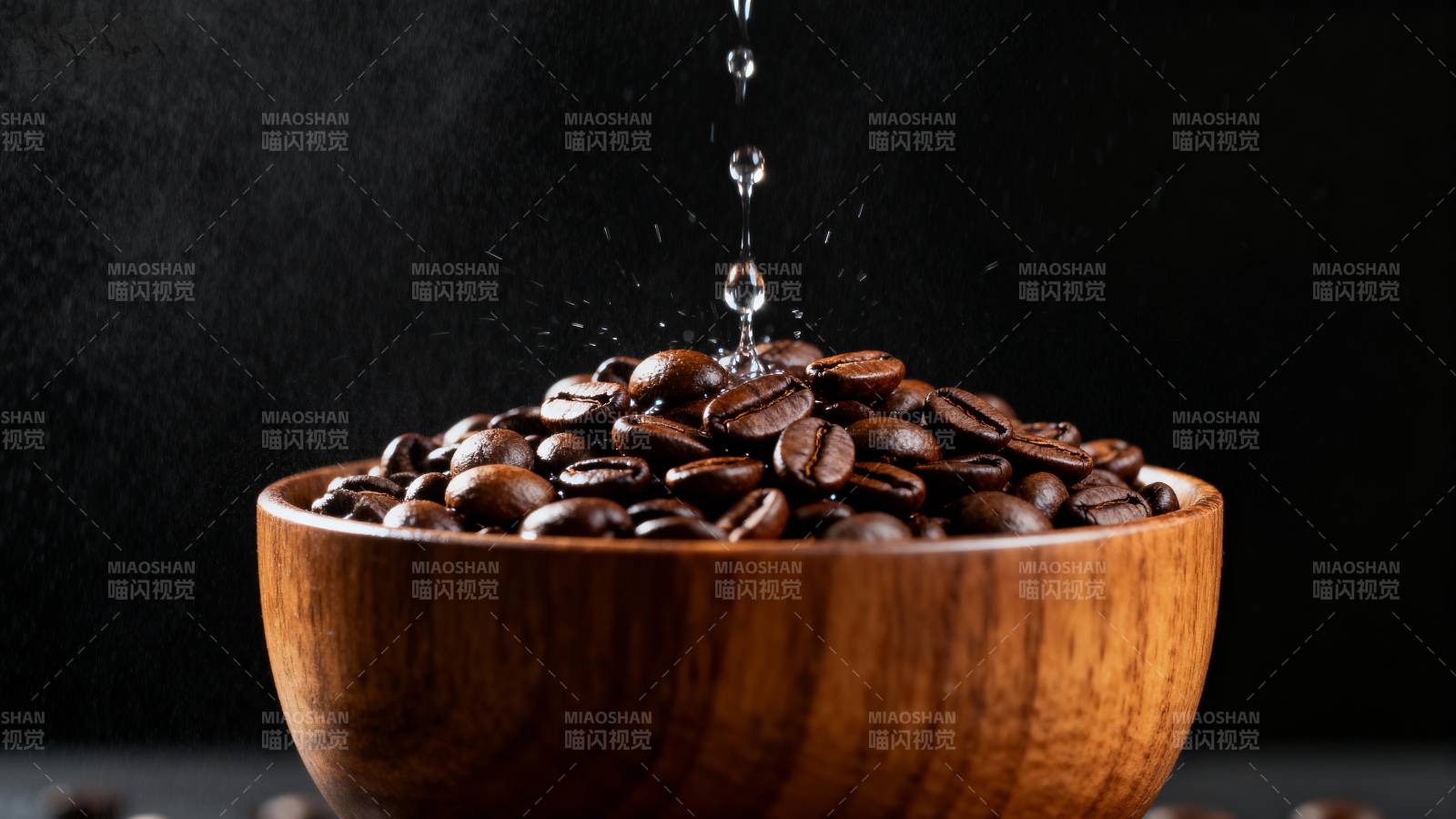 水滴咖啡豆图片