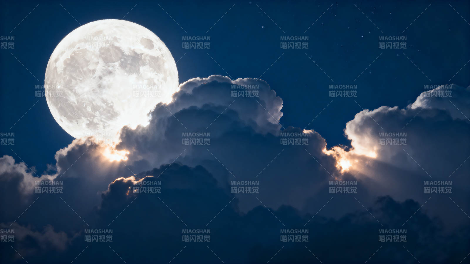 明月穿云夜图片