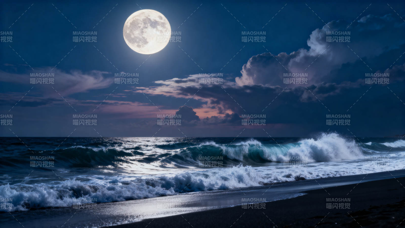 月光下的海浪图片