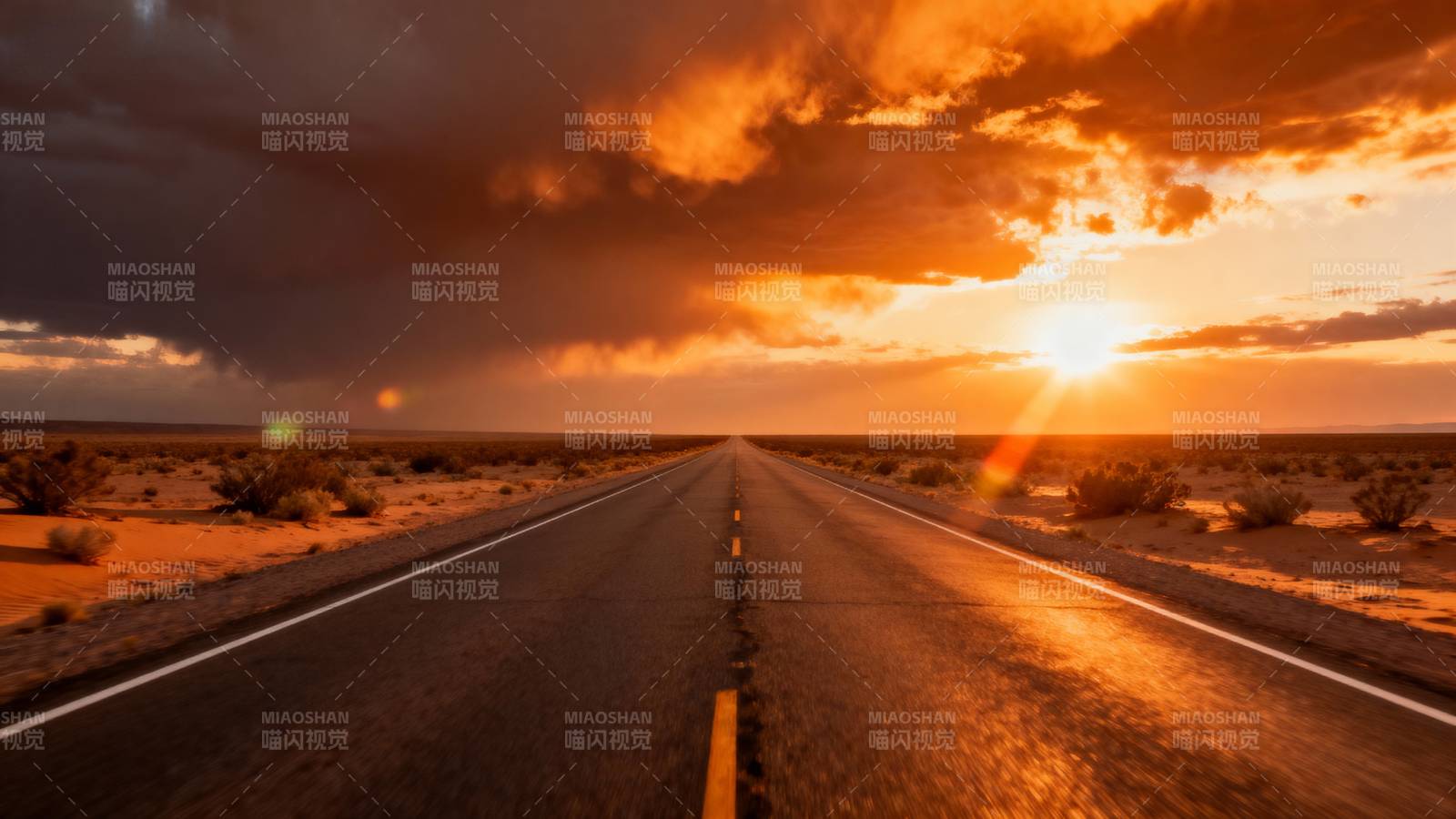 沙漠公路日落图片