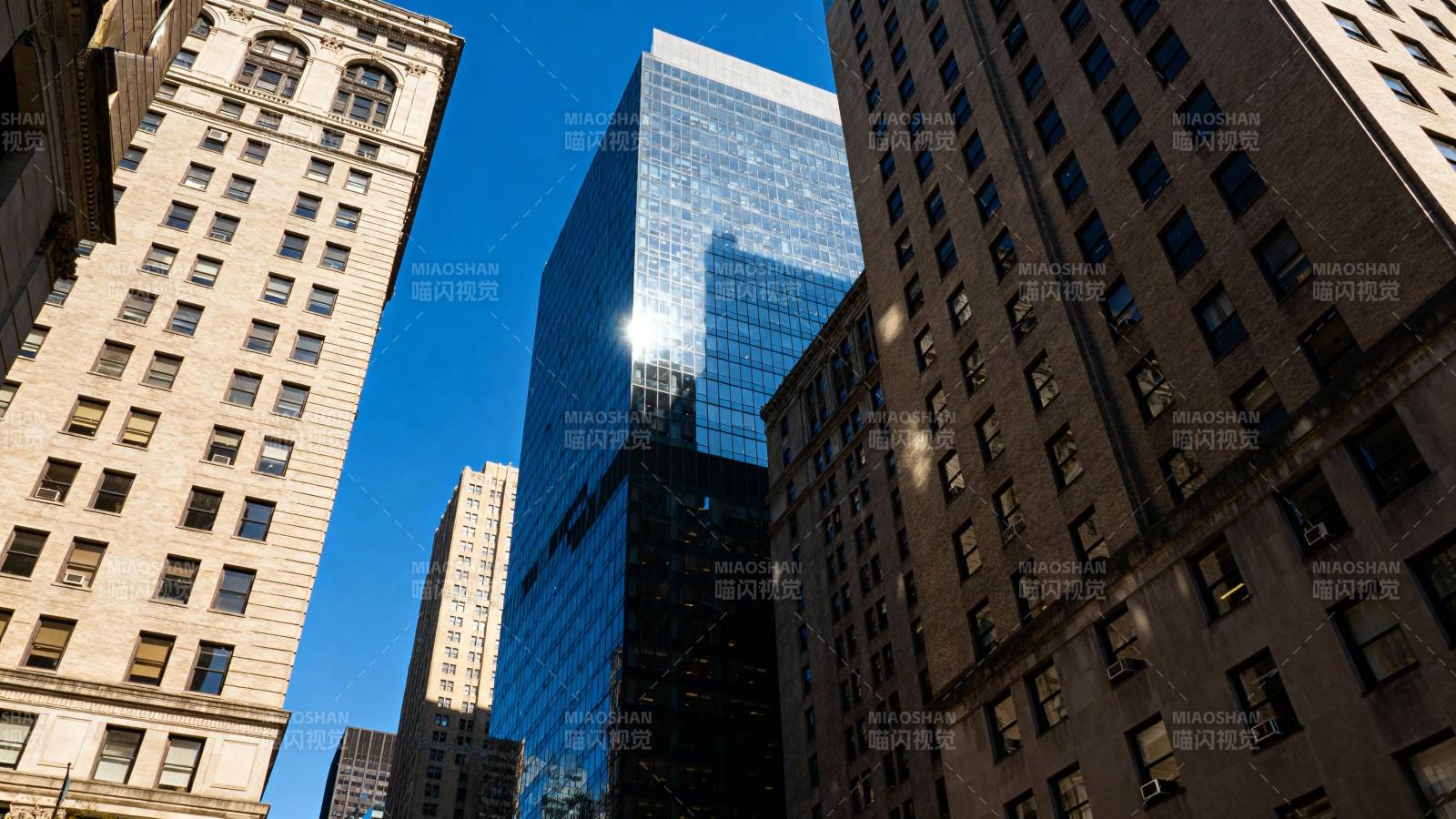 都市高楼林立图片