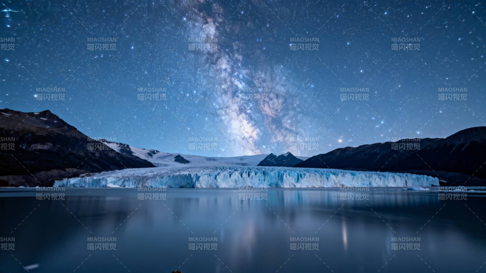 星河映冰川图片