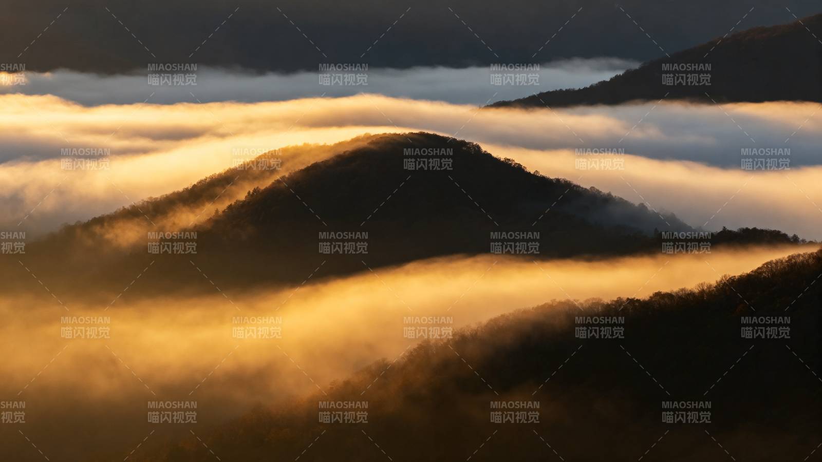 云海日出山峦图片