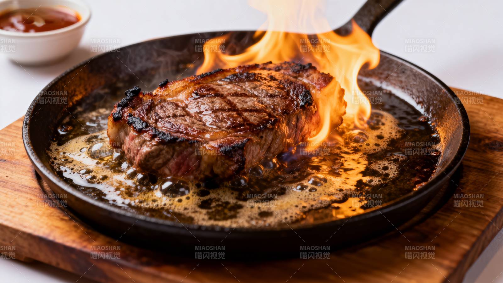 火焰煎牛排图片
